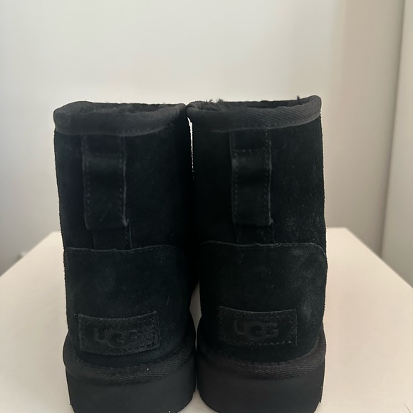 UGG Black Ankle Boots with Logo - Picture 3 of 3
